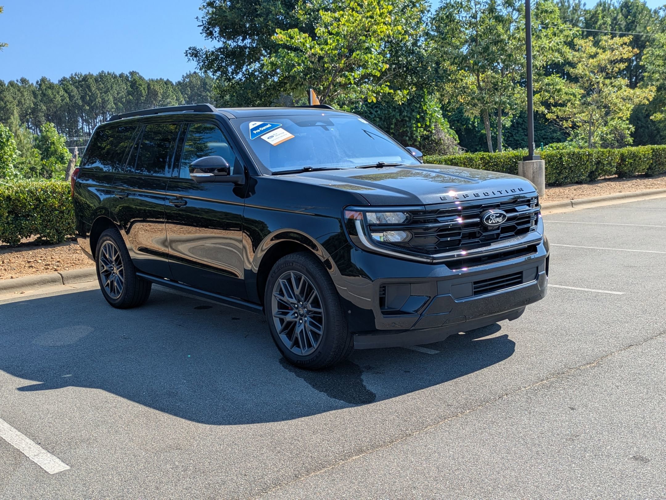 Certified 2025 Ford Expedition Platinum w/ Stealth Performance Package