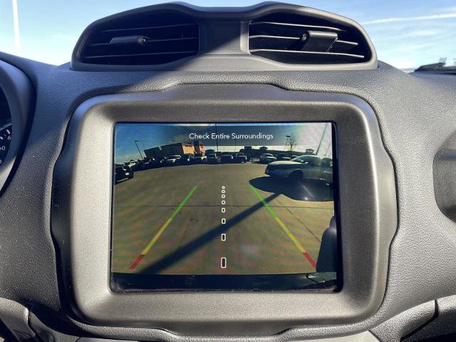 Used 2023 Jeep Renegade Latitude image 23