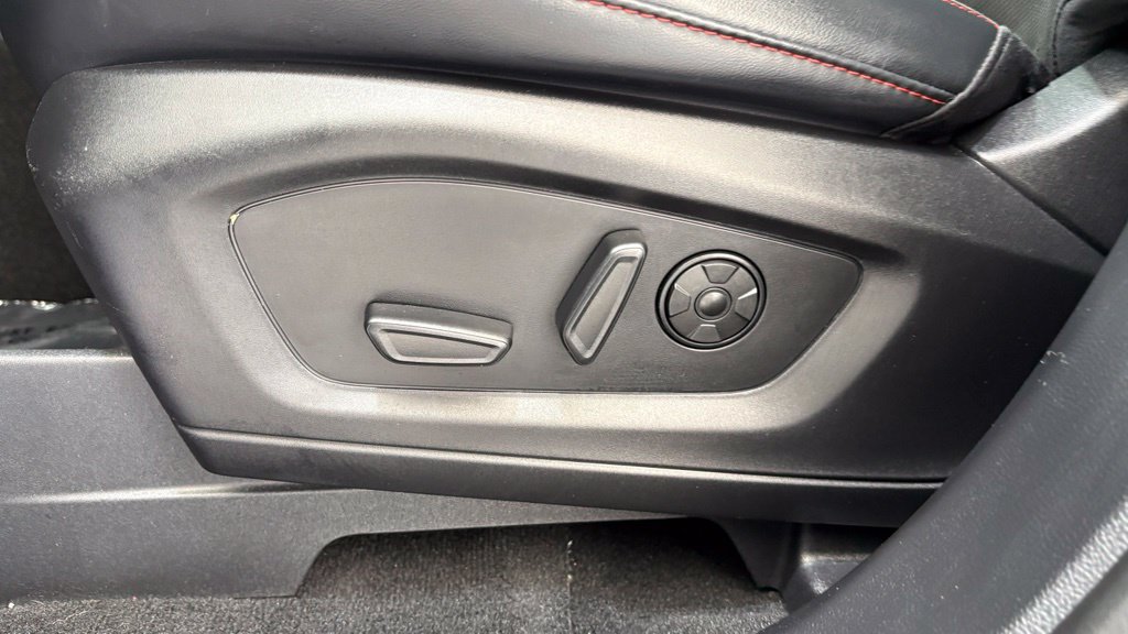 Certified 2025 Ford Explorer ST AWD/4WD image 14