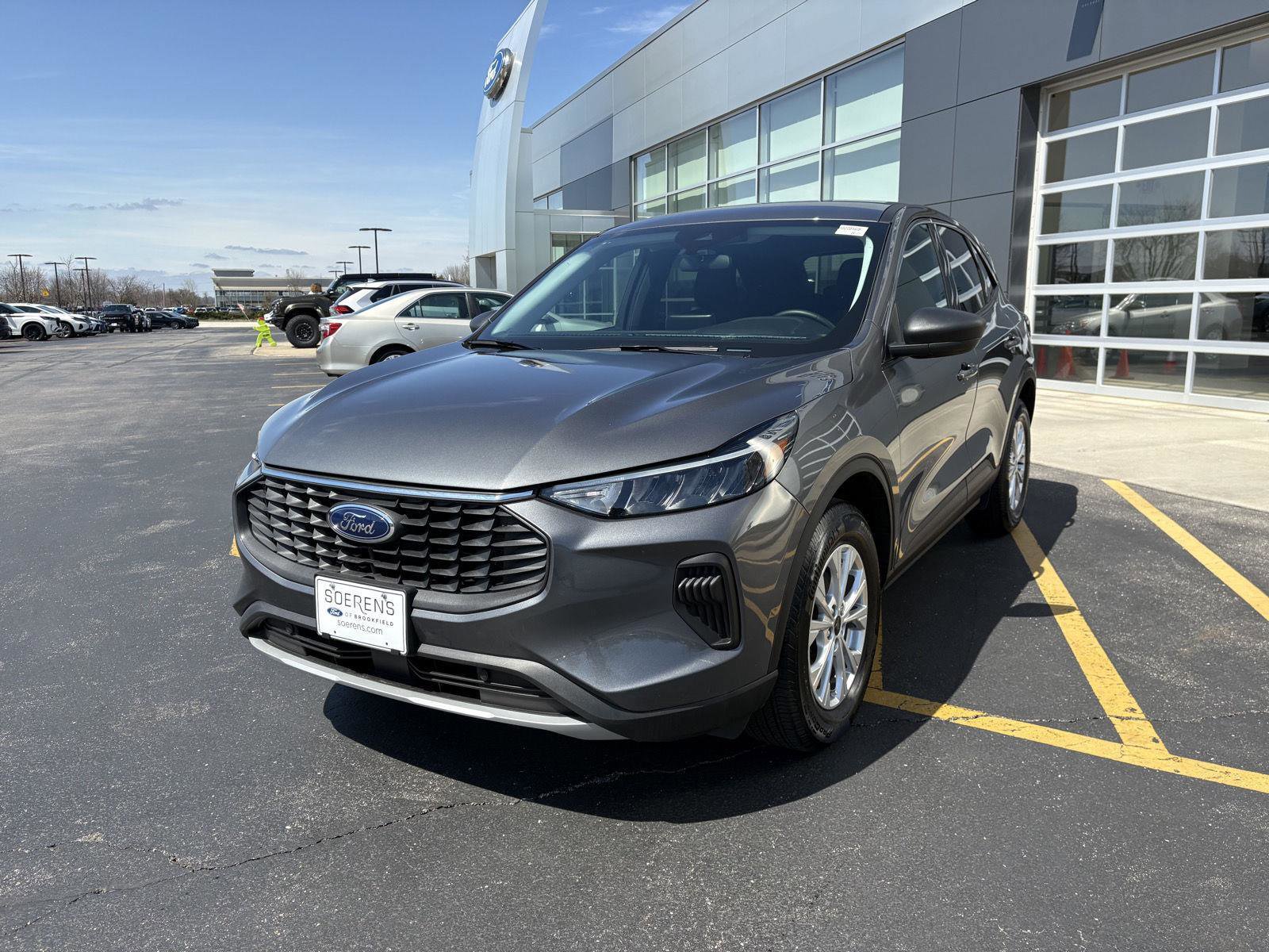 Certified 2024 Ford Escape Active image 3