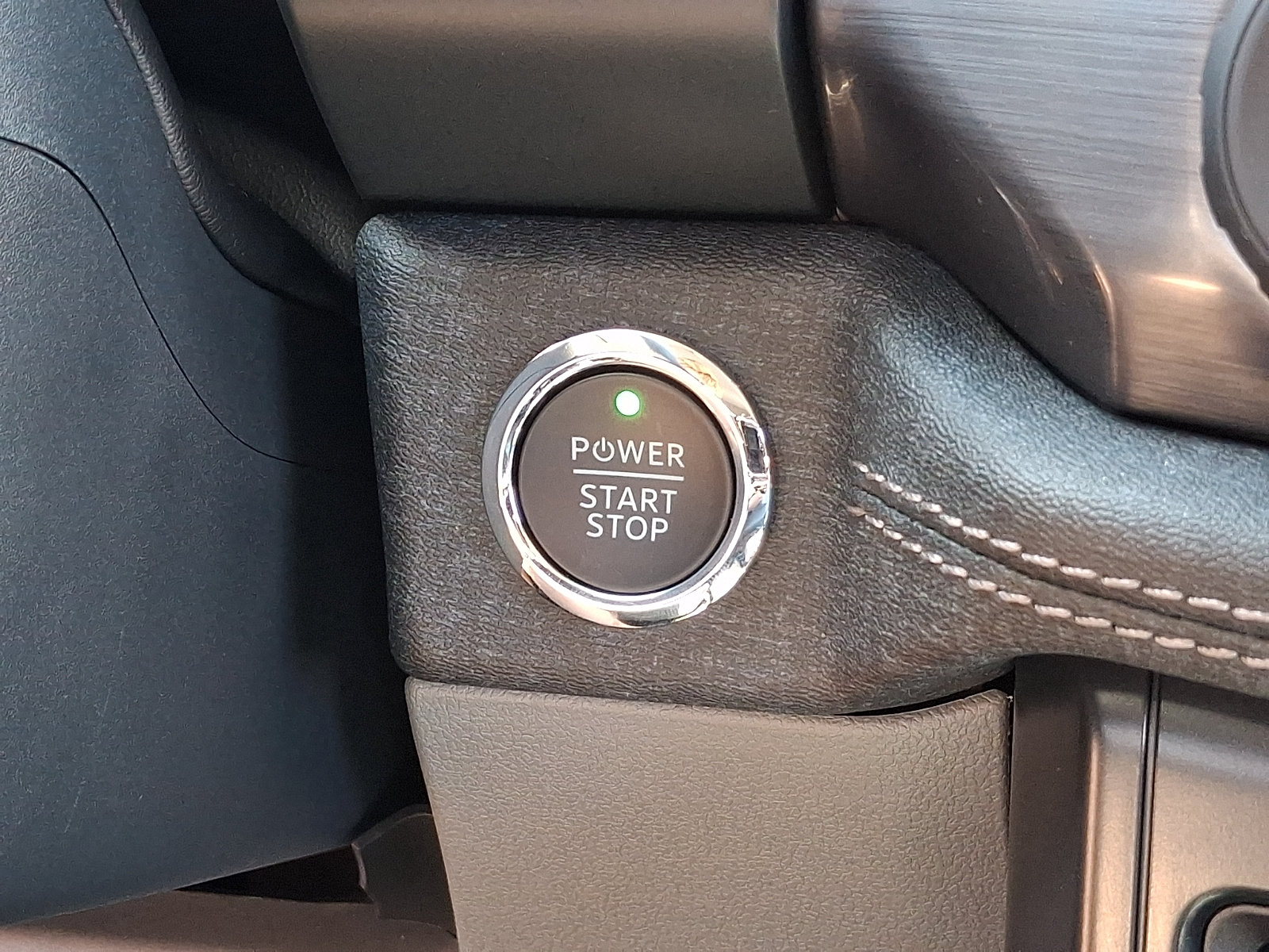 Certified 2025 Ford F150 Lightning Flash AWD/4WD image 29