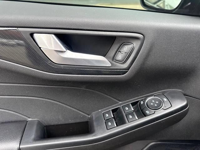 Certified 2023 Ford Escape ST-Line w/ Tech Pack #1 AWD/4WD image 16
