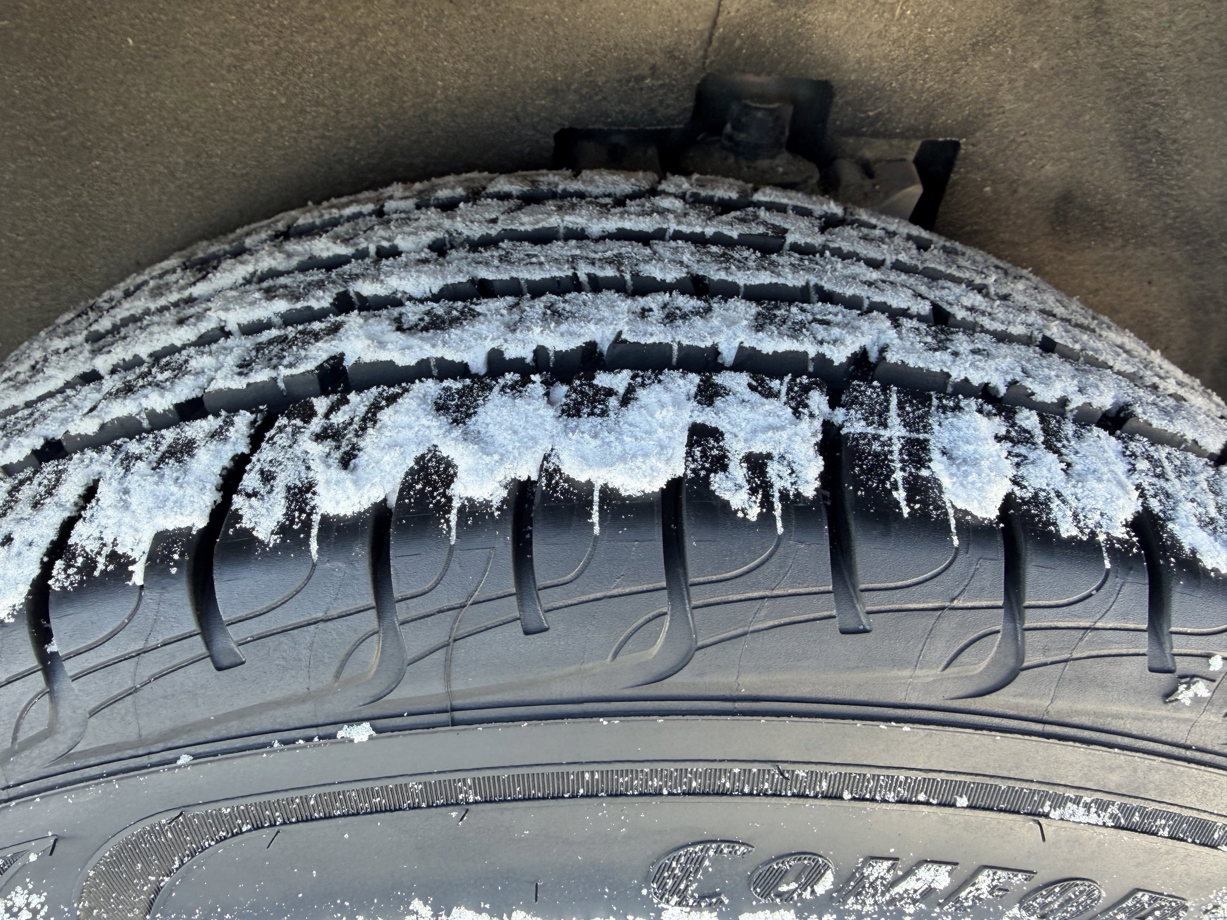 Certified 2024 Ford Edge SEL image 21