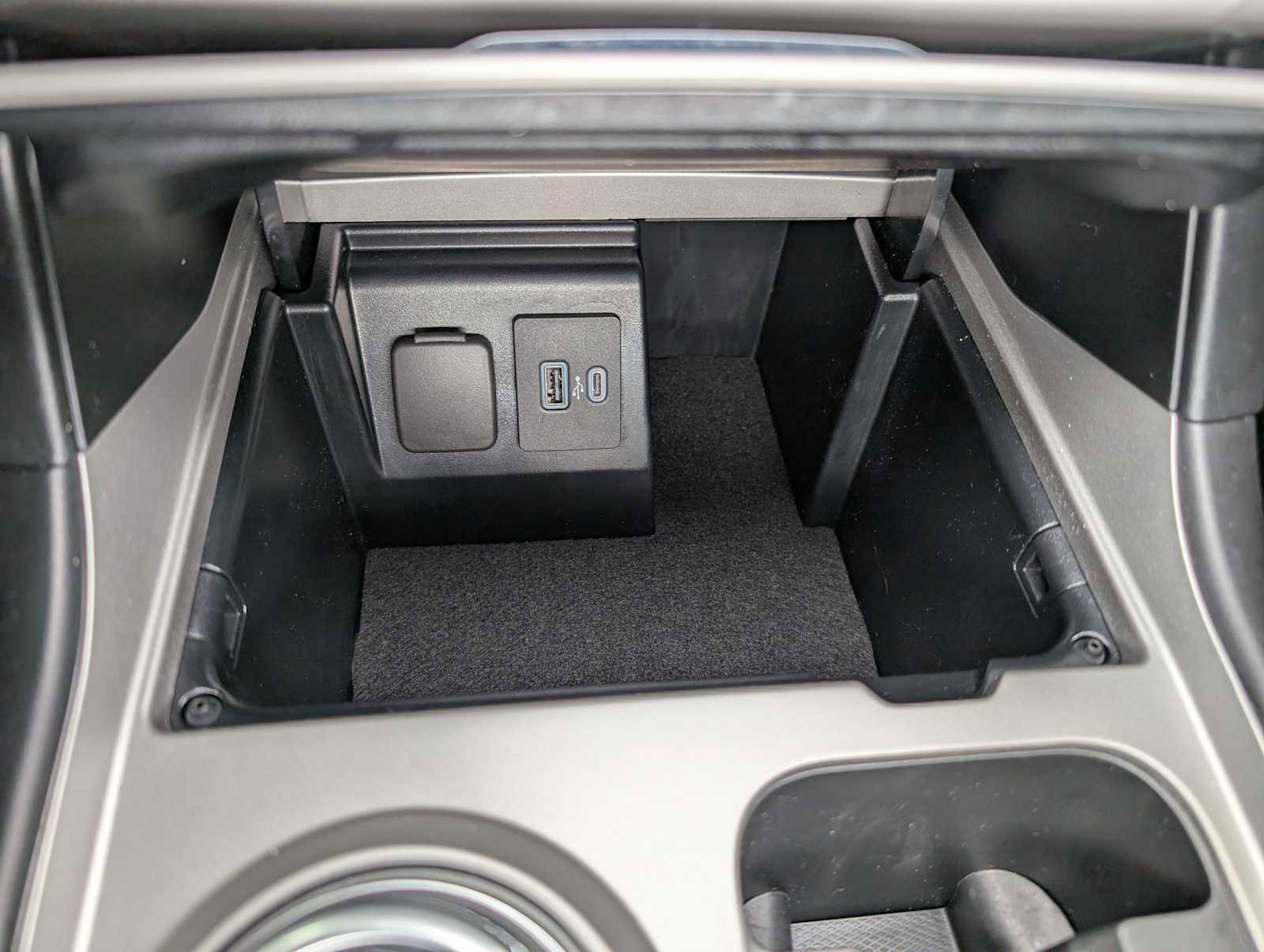 Certified 2023 Ford Explorer XLT image 31