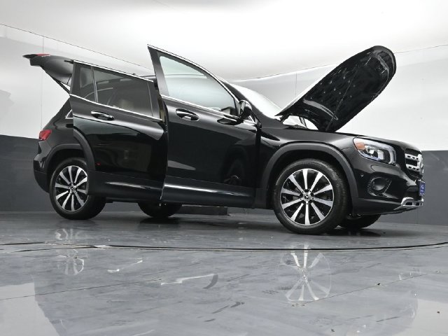 Used 2023 Mercedes-Benz GLB 250 4MATIC image 53
