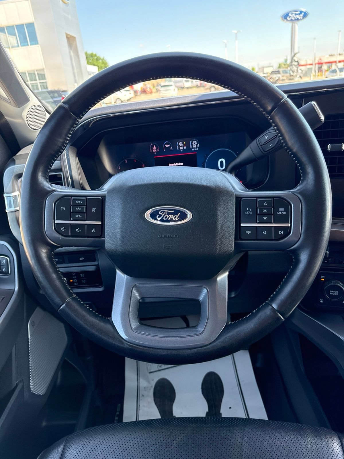 Certified 2023 Ford F250 Lariat w/ Chrome Package AWD/4WD image 32