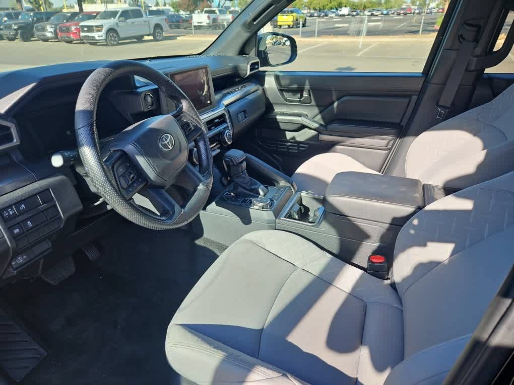 Used 2026 Toyota Tacoma SR5 AWD/4WD image 14