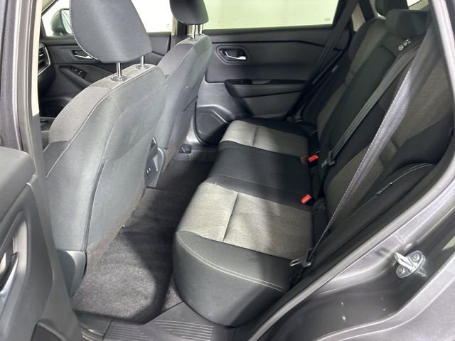 Used 2026 Nissan Rogue SV FWD image 15