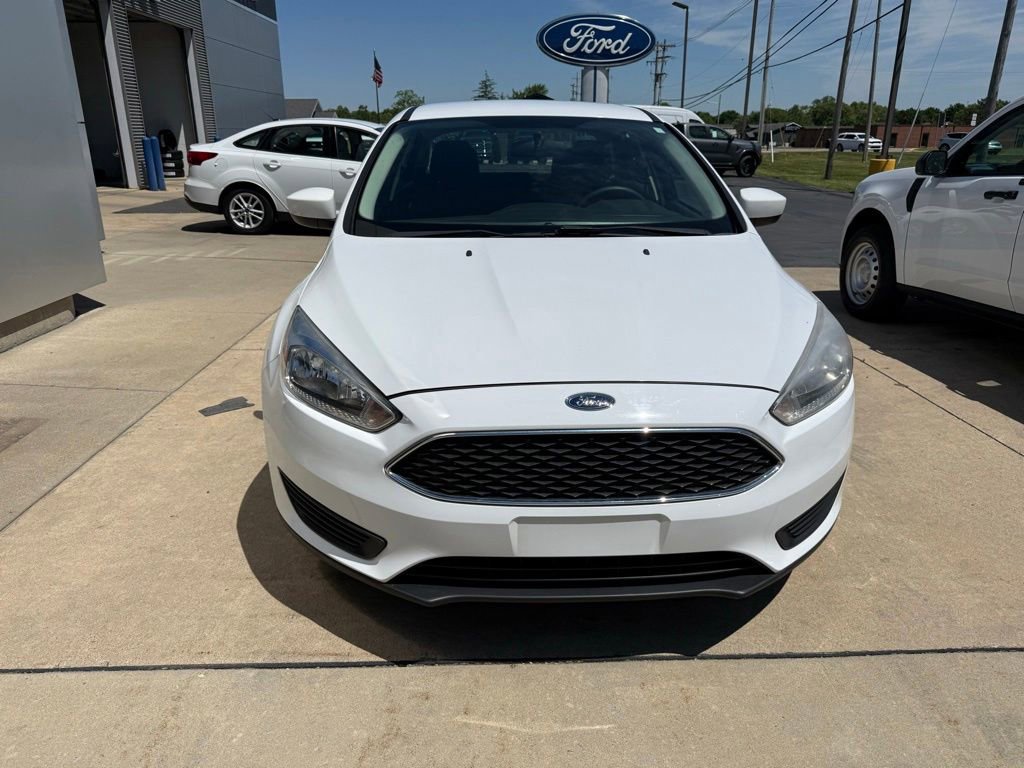 Certified 2018 Ford Focus SE FWD image 4