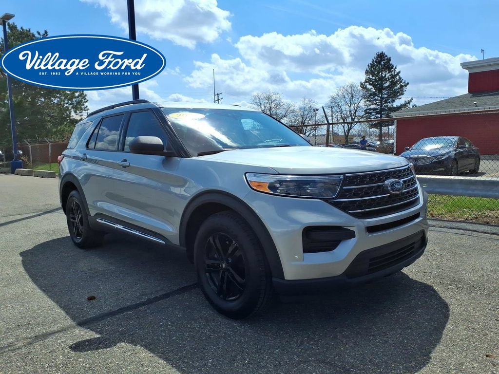 Certified 2023 Ford Explorer XLT AWD/4WD image 4