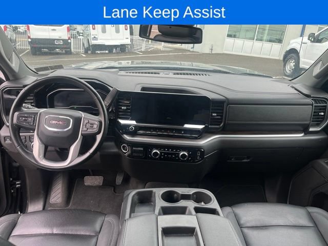 Used 2025 GMC Sierra 1500 SLT AWD/4WD image 11