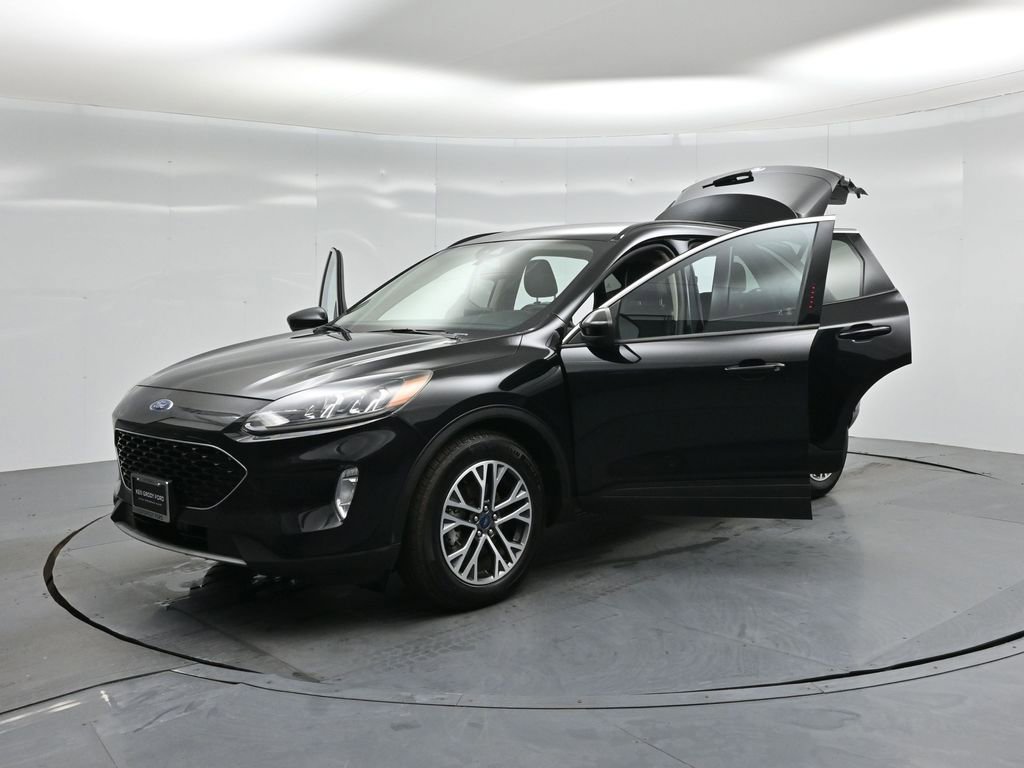 Certified 2020 Ford Escape SEL image 32