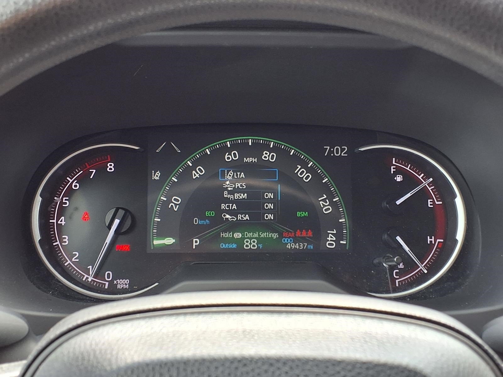 Used 2024 Toyota RAV4 XLE FWD image 16