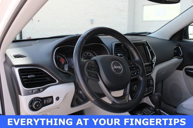 Used 2021 Jeep Cherokee Limited AWD/4WD image 2