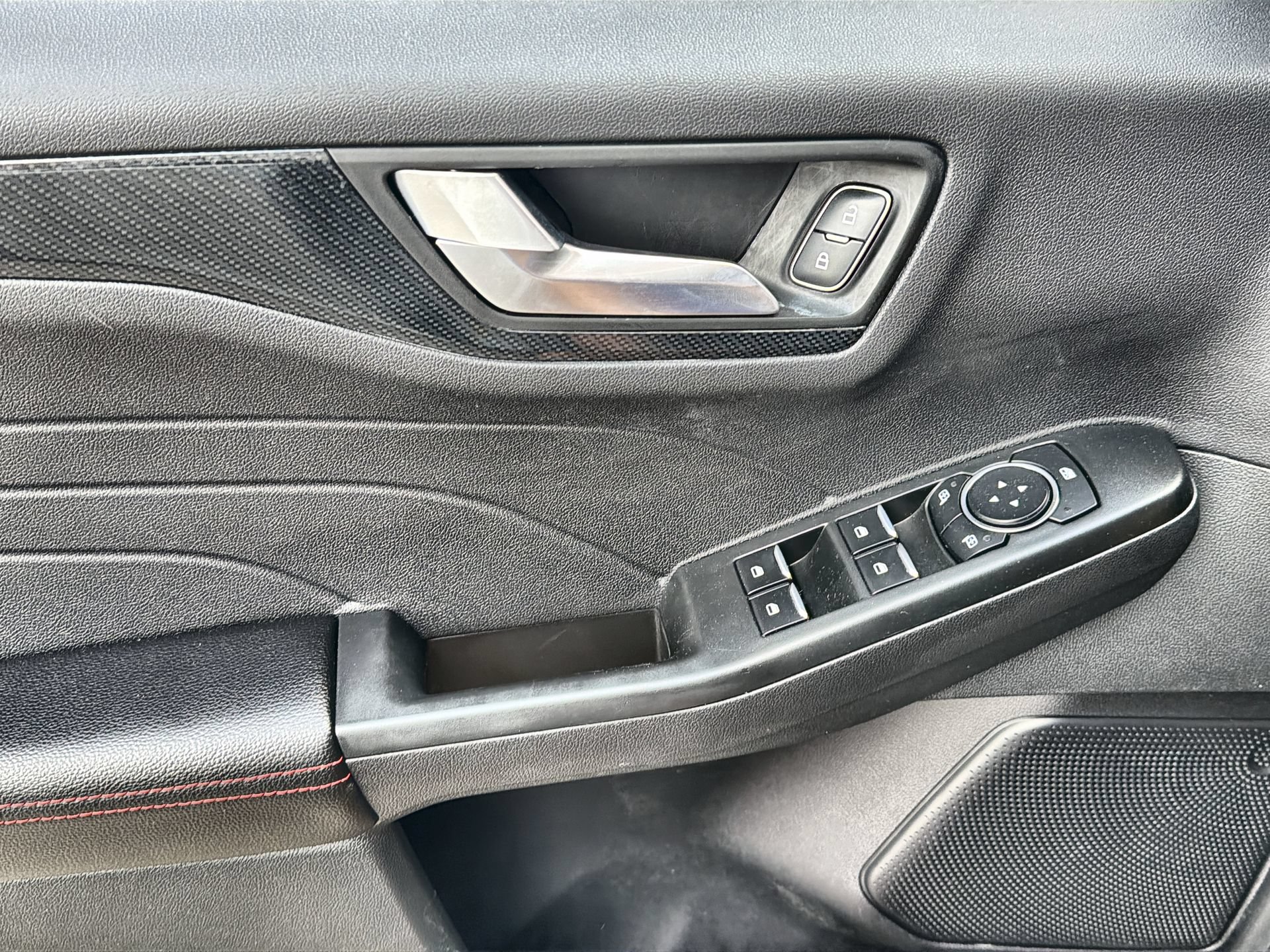 Certified 2024 Ford Escape ST-Line FWD image 13