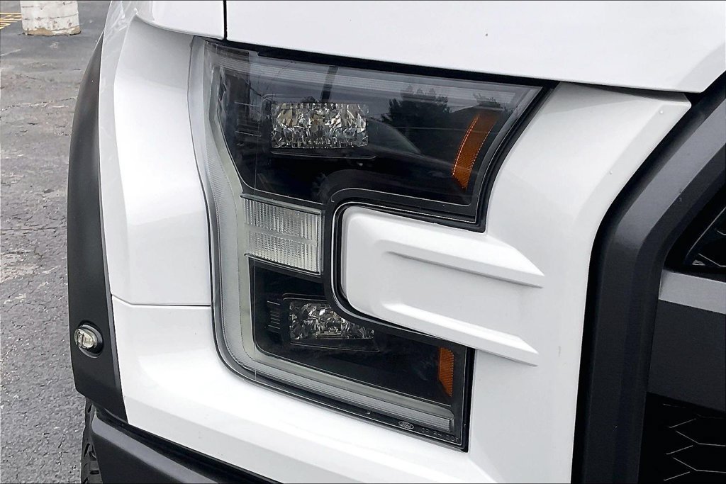 Certified 2019 Ford F150 Raptor w/ Equipment Group 802A Luxury AWD/4WD image 28
