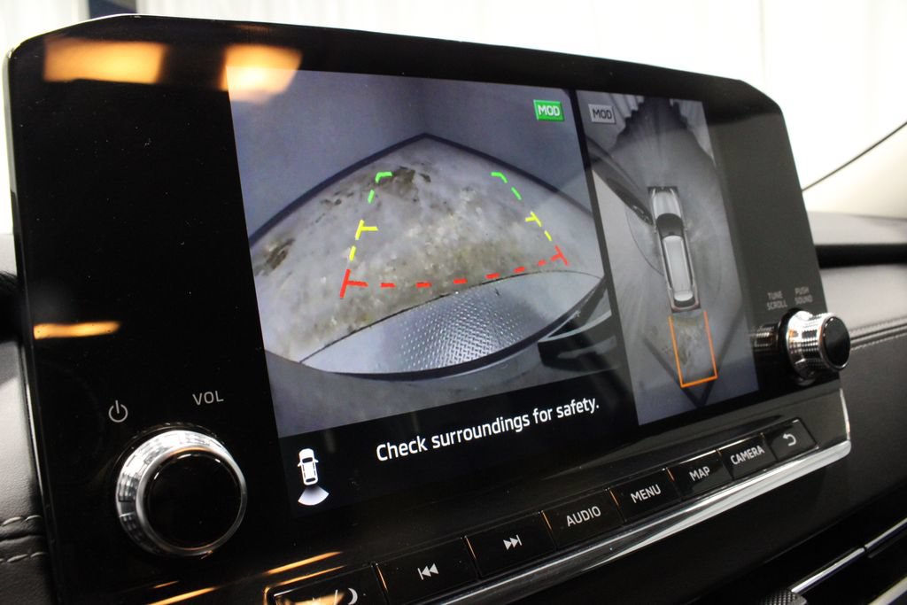 Used 2023 Mitsubishi Outlander SEL AWD/4WD image 3