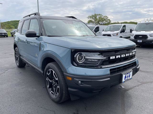 Certified 2022 Ford Bronco Sport Outer Banks w/ Tech Package AWD/4WD image 7