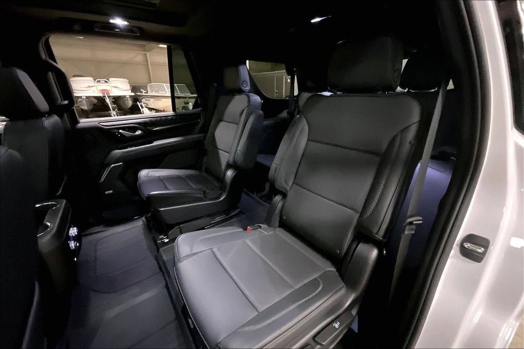 Used 2023 GMC Yukon Denali w/ LPO, Floor Liner Package AWD/4WD image 25