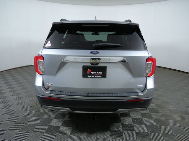Certified 2020 Ford Explorer XLT w/ Equipment Group 202A AWD/4WD image 4