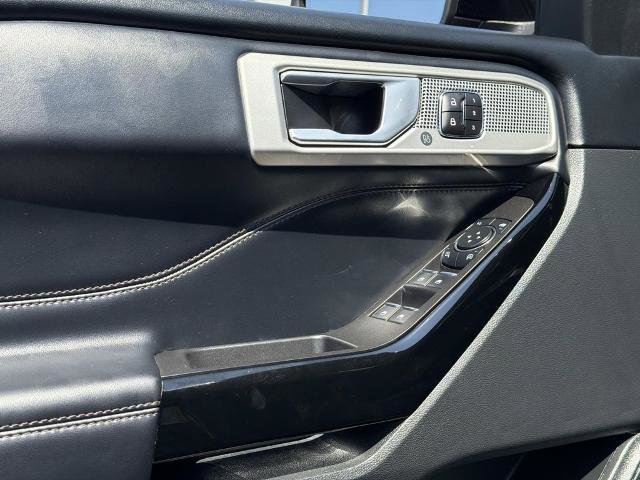 Certified 2023 Ford Explorer Platinum w/ Class IV Trailer Tow Package AWD/4WD image 19