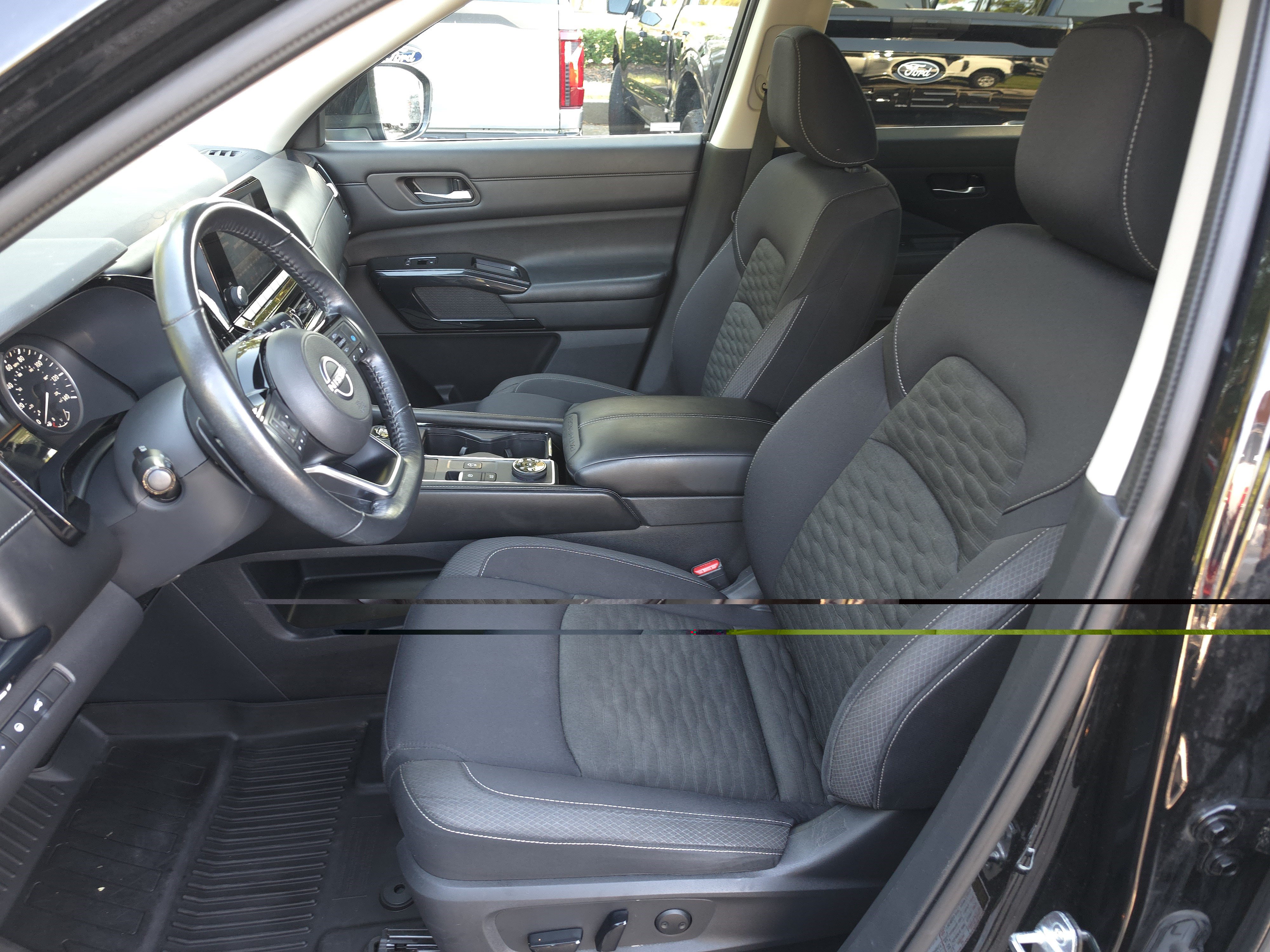 Used 2022 Nissan Pathfinder SV w/ SV Premium Package AWD/4WD image 9