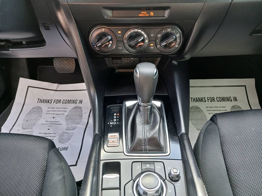 Used 2017 MAZDA MAZDA3 Sport FWD image 16