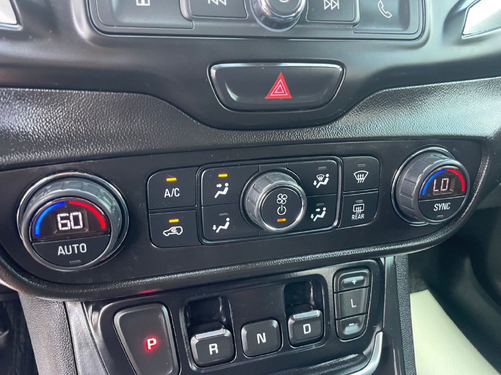 Used 2019 GMC Terrain SLE w/ Driver Convenience Package AWD/4WD image 28