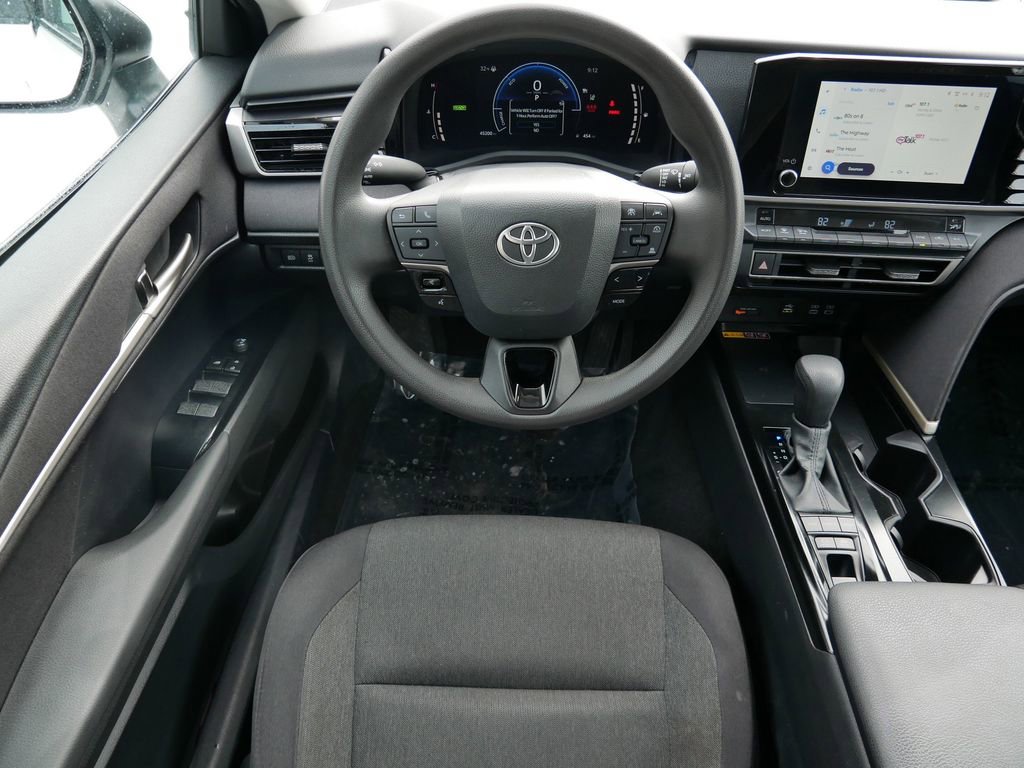Used 2025 Toyota Camry LE FWD image 12