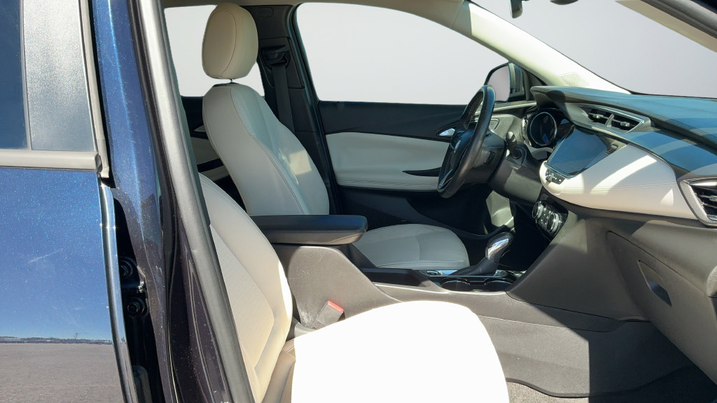 Used 2020 Buick Encore GX Preferred w/ Sport Touring Package FWD image 22