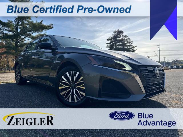 Used 2025 Nissan Altima 2.5 SV FWD image 1