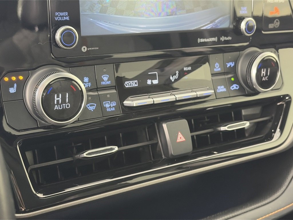 Used 2022 Toyota Highlander Bronze Edition image 21