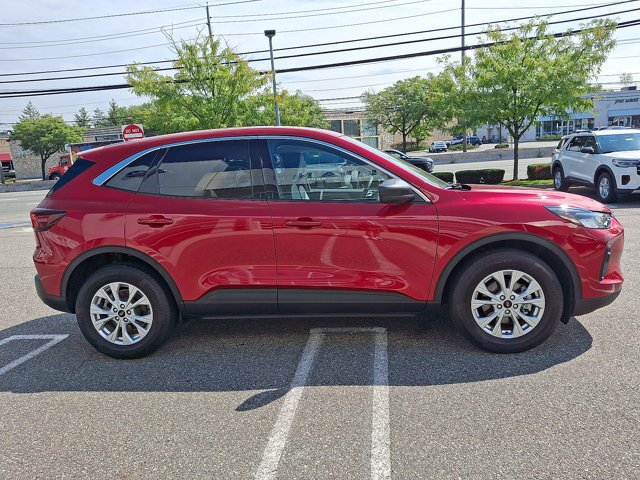 Certified 2023 Ford Escape Active AWD/4WD image 15