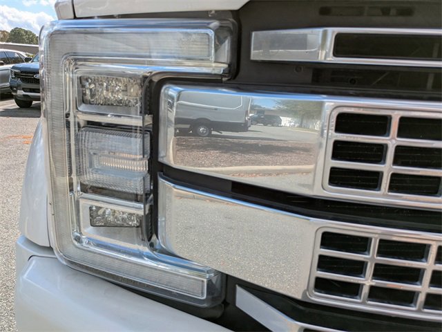 Certified 2019 Ford F450 Platinum w/ Platinum Ultimate Package image 10