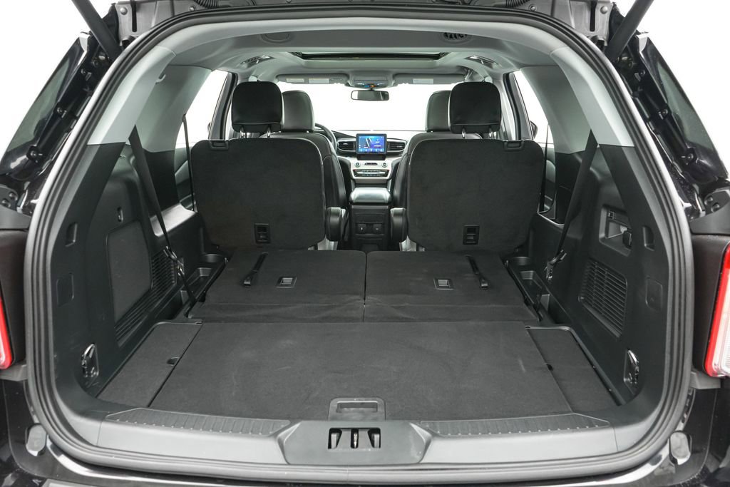 Certified 2024 Ford Explorer XLT w/ Equipment Group 202A AWD/4WD image 24