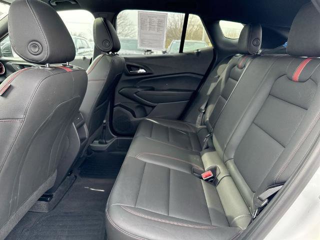 Used 2025 Chevrolet Trax RS w/ Sunroof Package image 23