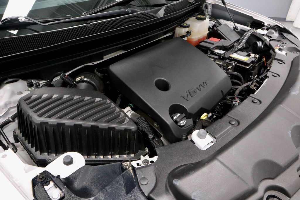 Used 2023 Chevrolet Traverse LT image 17