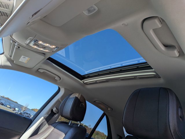 Used 2020 Mercedes-Benz GLE 350 4MATIC image 25