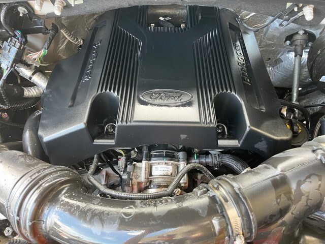 Certified 2017 Ford F150 XLT AWD/4WD image 28