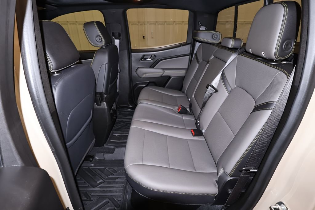 Used 2024 Chevrolet Colorado ZR2 w/ ZR2 Convenience Package III image 14