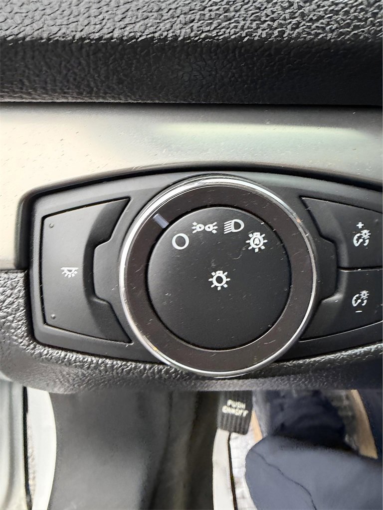 Certified 2018 Ford Explorer XLT image 20