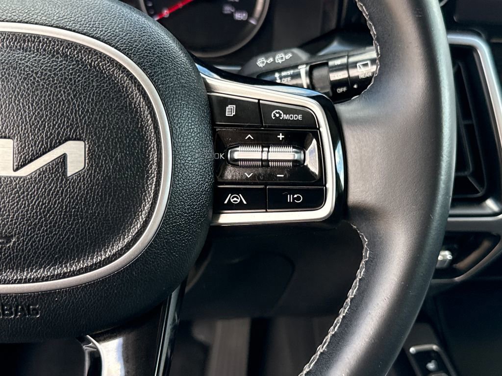 Used 2022 Kia Sorento S image 15