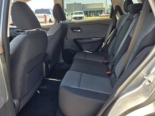 Used 2021 Nissan Rogue SV FWD image 13