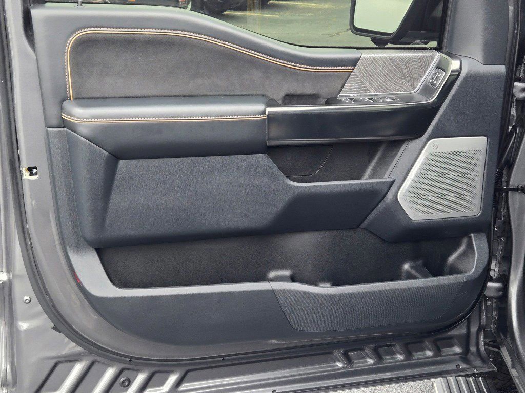 Certified 2022 Ford F150 Platinum w/ Equipment Group 701A High image 19