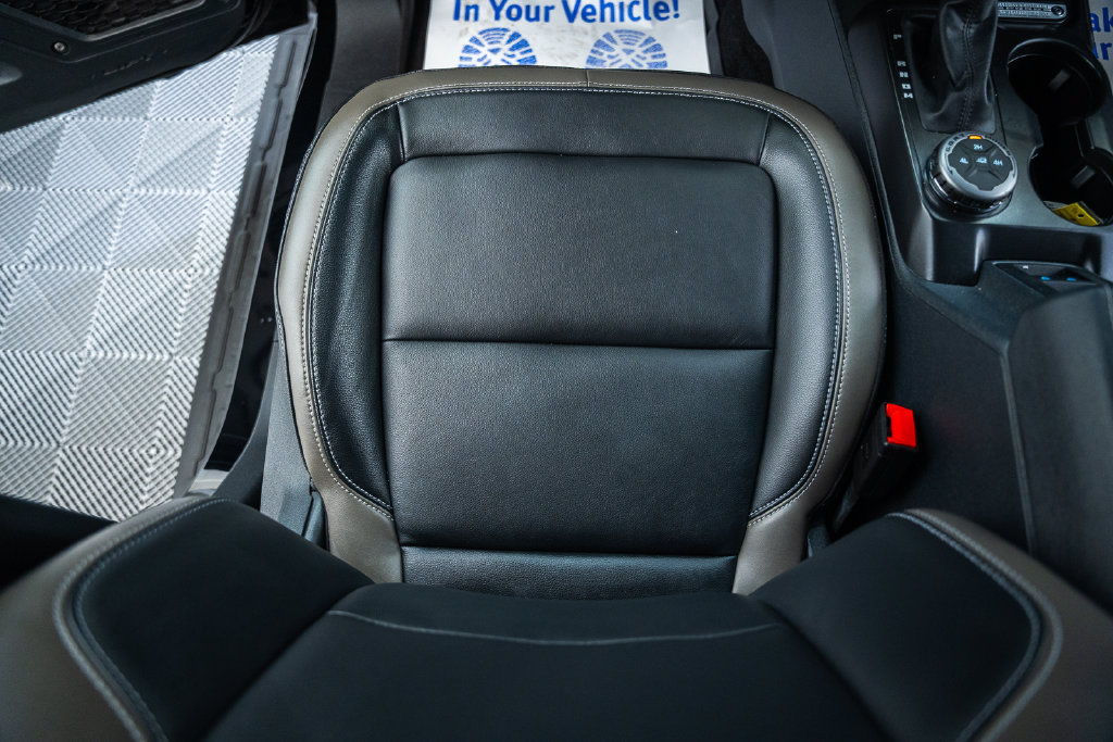 Certified 2025 Ford Bronco Outer Banks AWD/4WD image 32