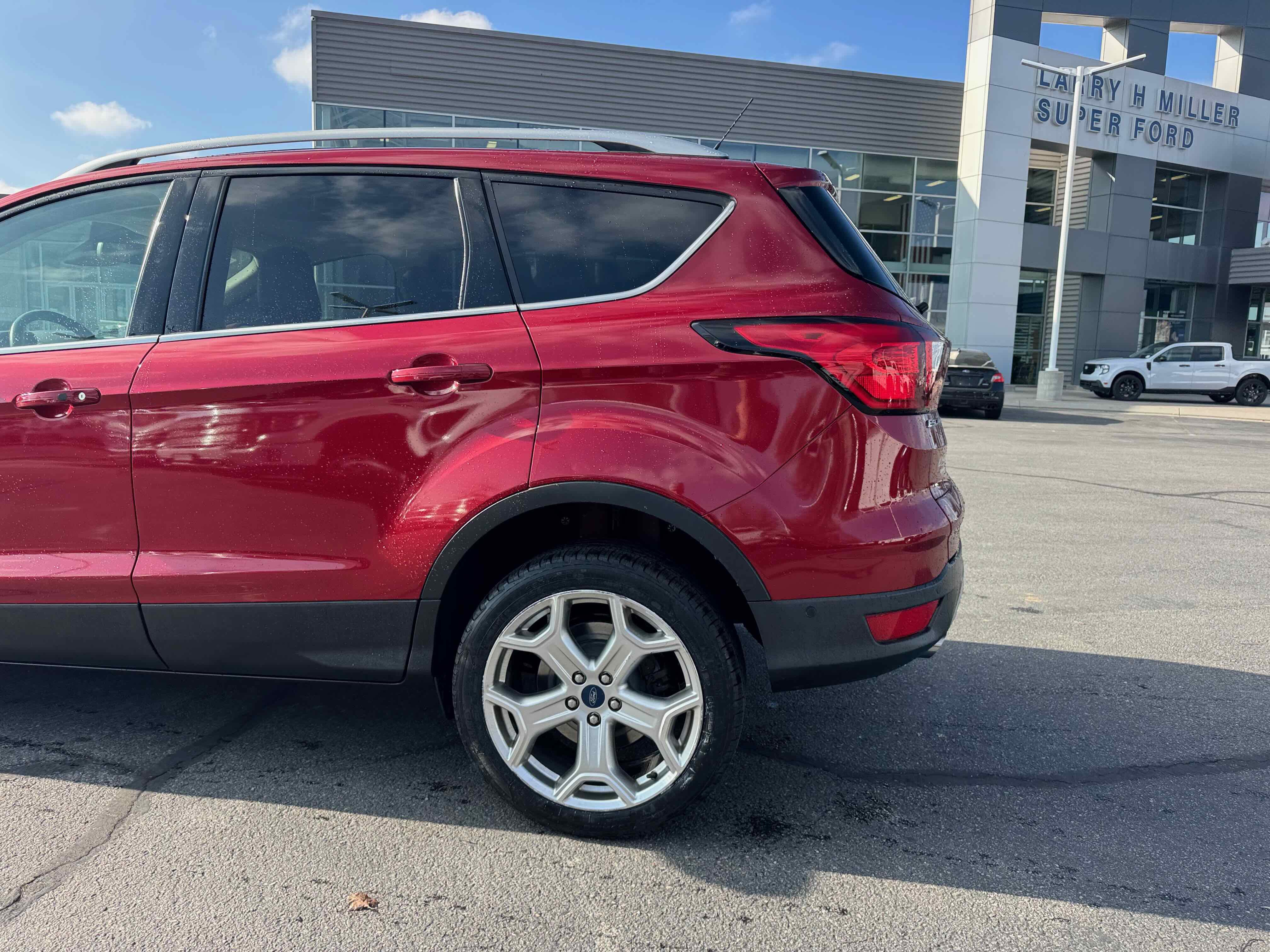 Certified 2019 Ford Escape Titanium image 4