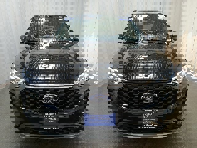 Certified 2023 Ford Escape ST-Line w/ Tech Pack #1 image 7