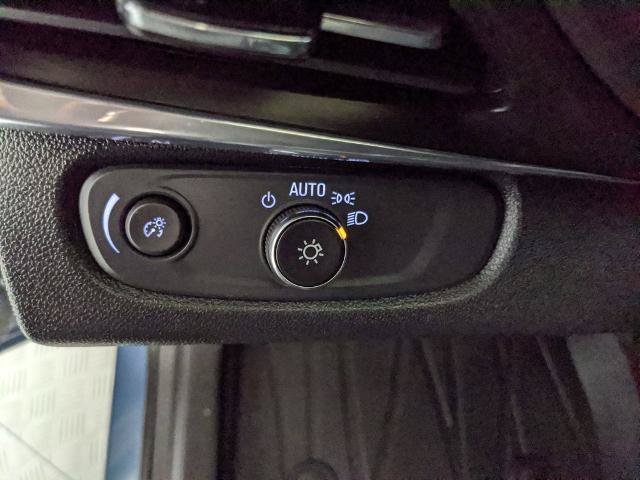Used 2025 Buick Envista Preferred w/ Convenience I Package FWD image 17