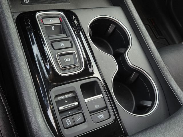 Used 2023 Honda Pilot Touring image 13