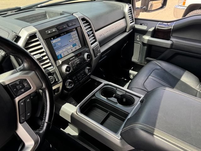 Certified 2017 Ford F350 Platinum w/ Platinum Ultimate Package AWD/4WD image 23
